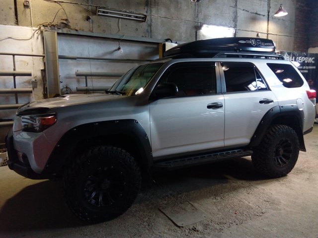 Toyota 4Runner 2014 — к бою готов