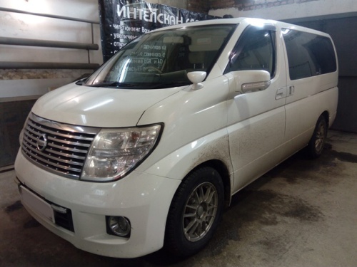 Nissan Elgrand — увеличение мощности и EURO2