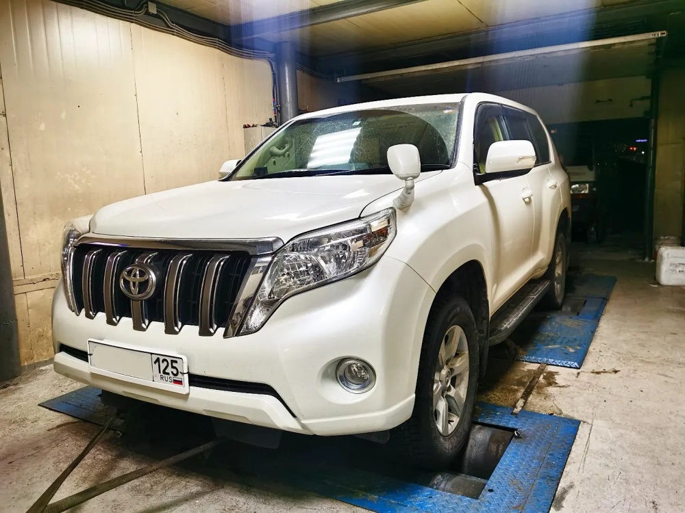 Toyota Land Cruiser Prado 150 (2015-2022) с бензиновым мотором 2TR-FE 2.7л